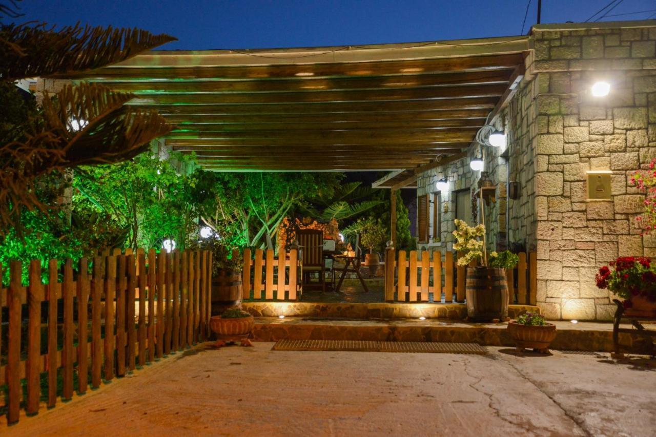Emilia'S Little Farmhouses Agioi Anargyroi  Esterno foto