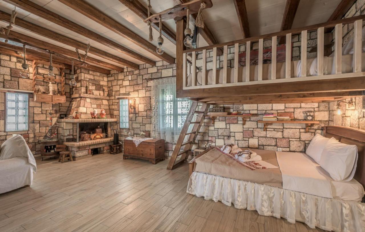 Emilia'S Little Farmhouses Agioi Anargyroi  Esterno foto