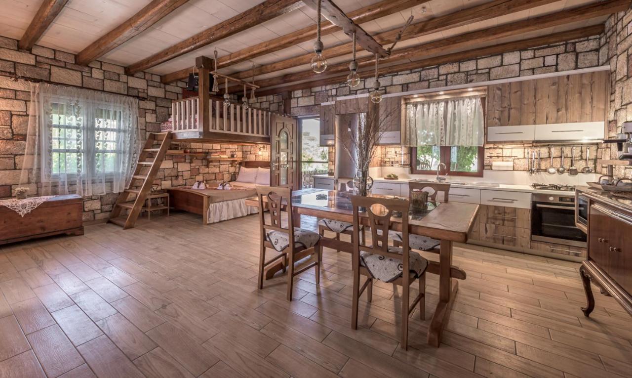 Emilia'S Little Farmhouses Agioi Anargyroi  Esterno foto