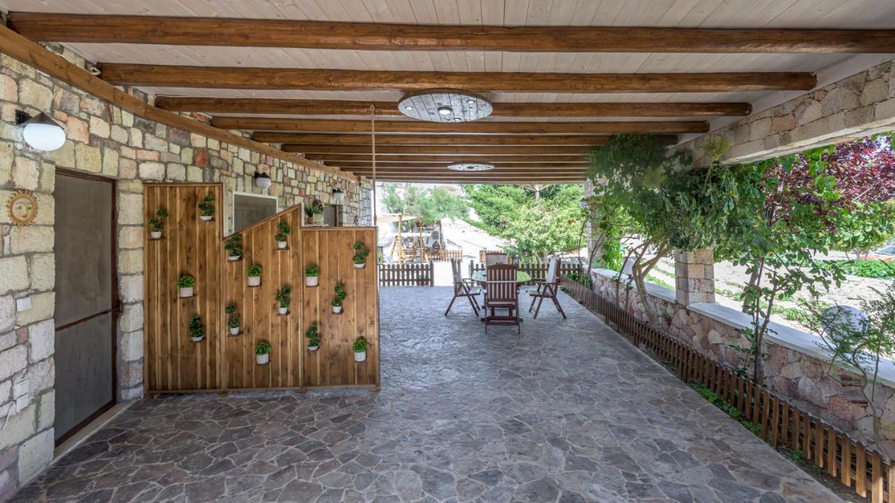 Emilia'S Little Farmhouses Agioi Anargyroi  Esterno foto